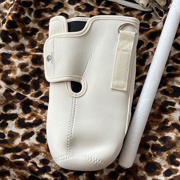 Brand New Stanley 40 oz Cup Accessory Water Bottle Holder Strap Neoprene Sleeve - Picture 10 of 16